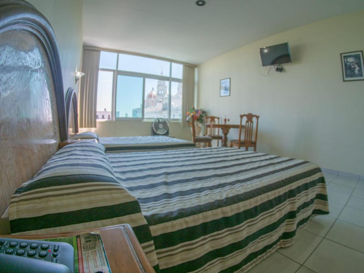Hotel Plaza Sahuayo Экстерьер фото