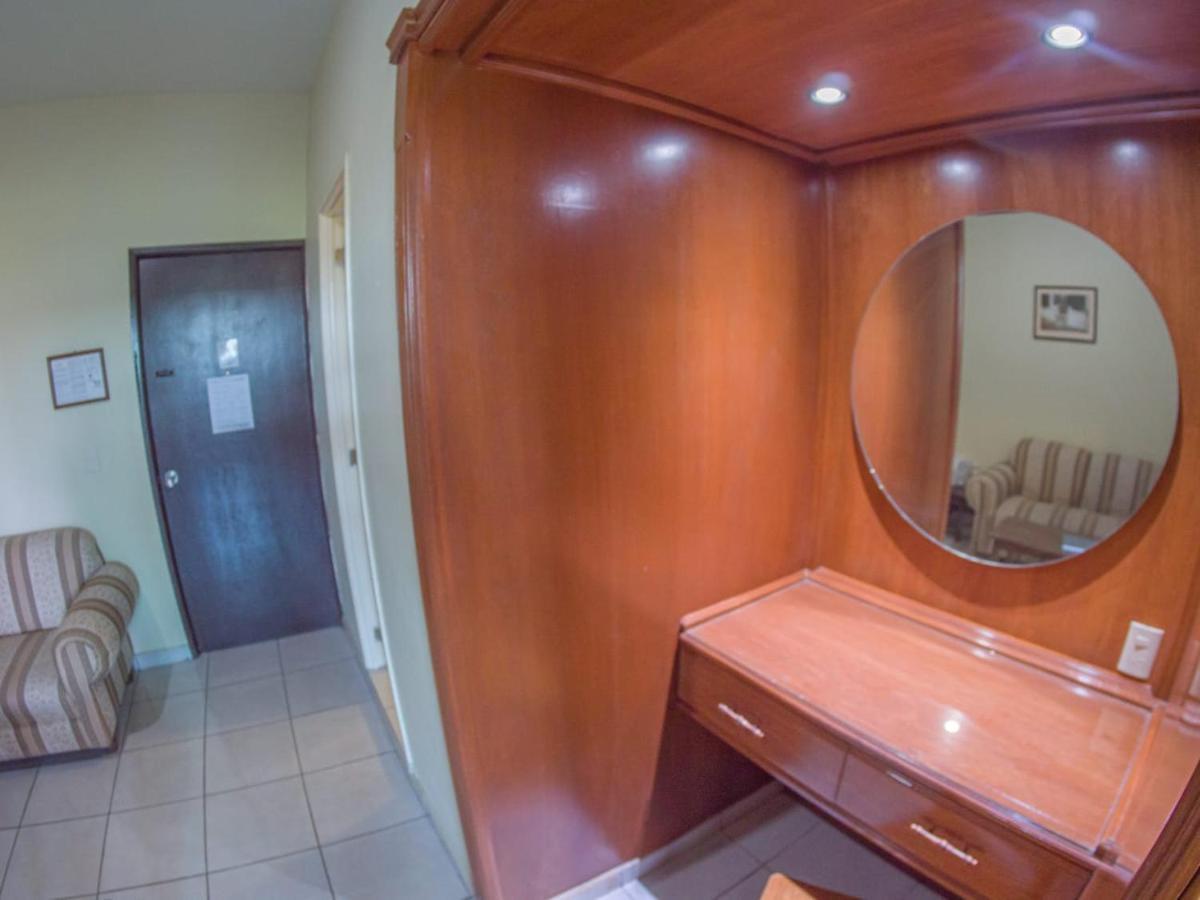 Hotel Plaza Sahuayo Экстерьер фото