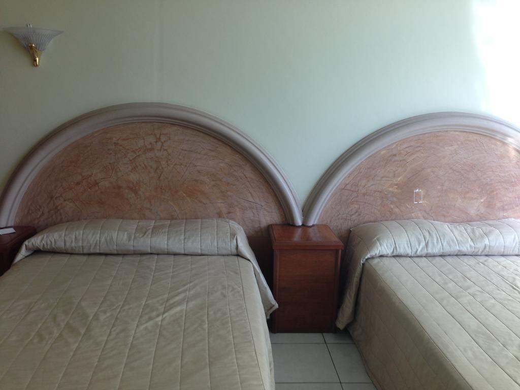 Hotel Plaza Sahuayo Экстерьер фото