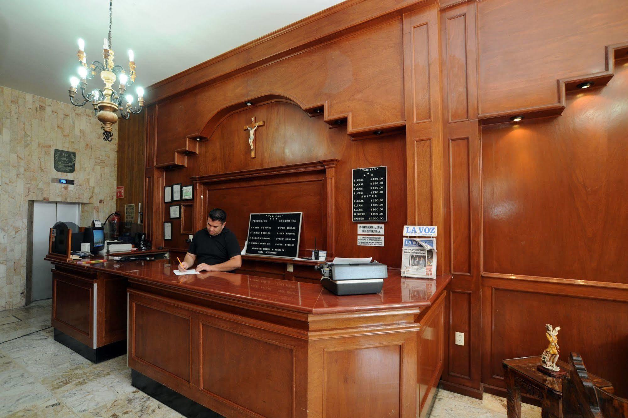 Hotel Plaza Sahuayo Экстерьер фото